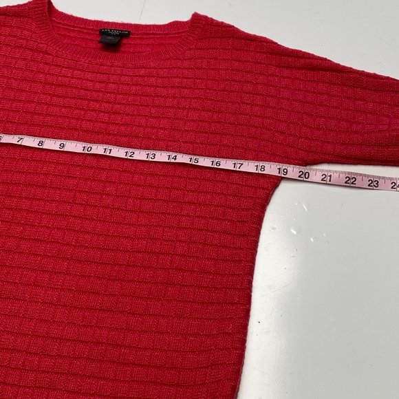 Ann Taylor Half Sleeve Pullover Sweater (size PM) - Picture 6 of 9